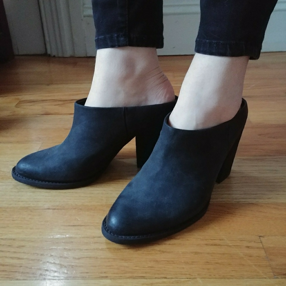 Will trade! Aldo genuine leather clogs